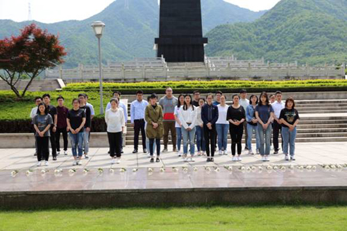 1571033719577519.jpg 96.jpg