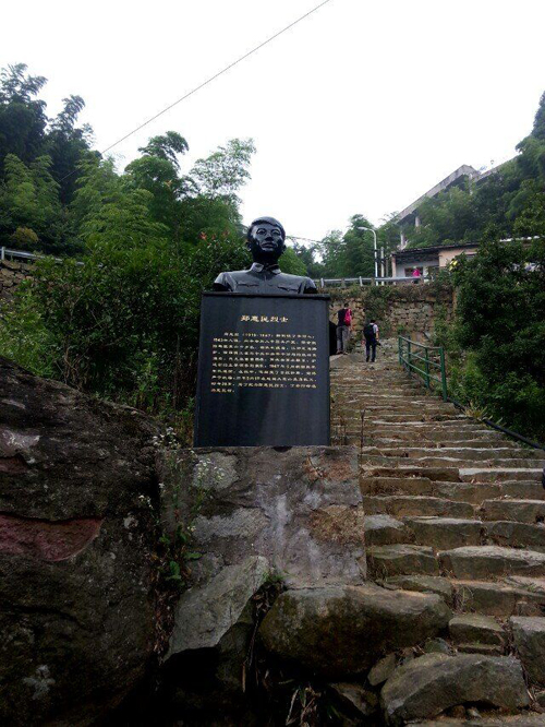 1571106772771366.jpg 210.jpg