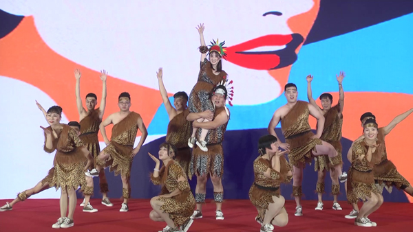 調整後 07 誠晖集團舞(wǔ)蹈《隔壁泰山(shān)》.jpg