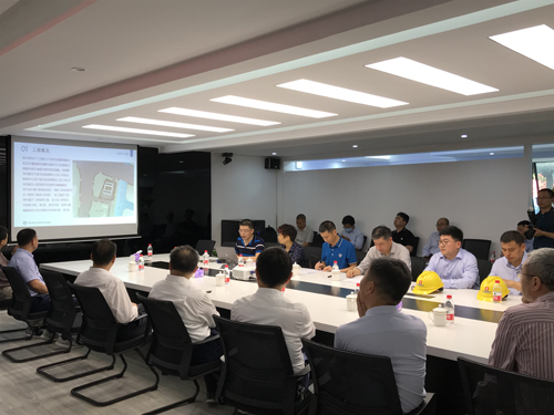 1590539017690402.jpg 浙江省調研組一(yī)行(xíng)聽(tīng)取項目進展彙報(bào)-02.jpg