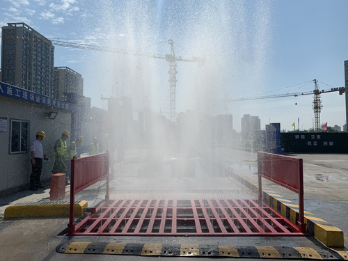 1593563797759920.jpg 出入口的(de)淋噴沖洗裝置-01.jpg