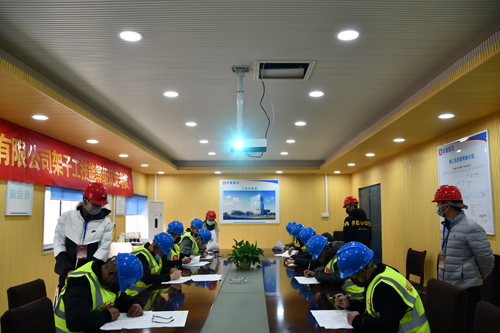 01  職業(yè)技(jì)能(néng)等級認定筆(bǐ)試現(xiàn)場(chǎng)-1.JPG