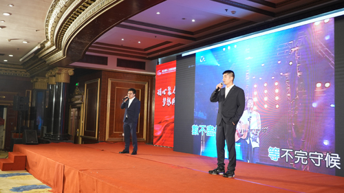 1677486766919909.jpg 17 歌(gē)曲:《突然的(de)自(zì)我》.JPG