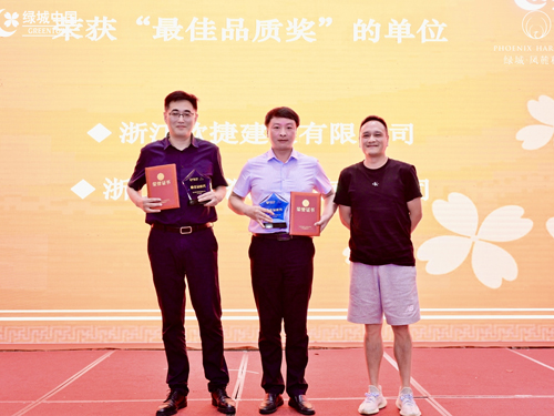 1692865387483125.jpg 桌面.jpg