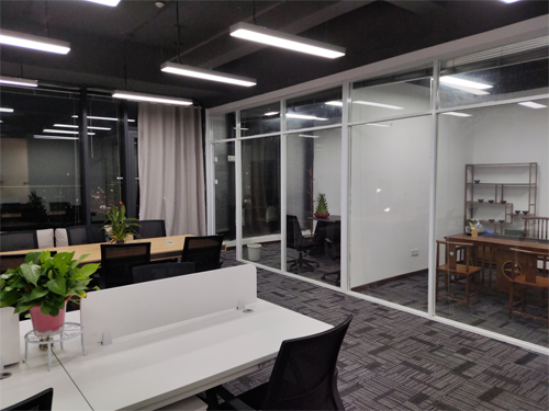 1703207101107335.jpg 辦公實景-2.jpg