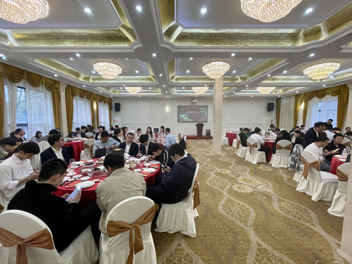 1712130639951316.jpg 12 晚宴現(xiàn)場(chǎng).jpg