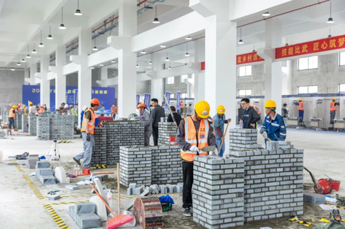 1714983924510032.jpg 11 砌築工(gōng)比賽實操現(xiàn)場(chǎng)-5.jpg