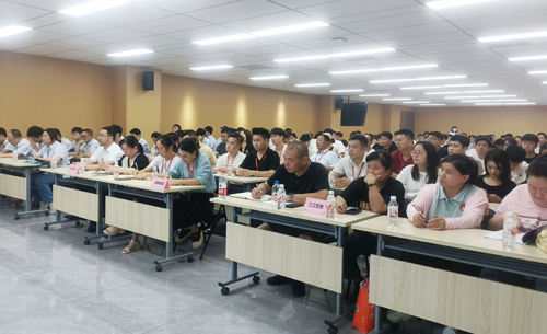 1724979286405914.jpg 07輔導培訓現(xiàn)場(chǎng) .jpg